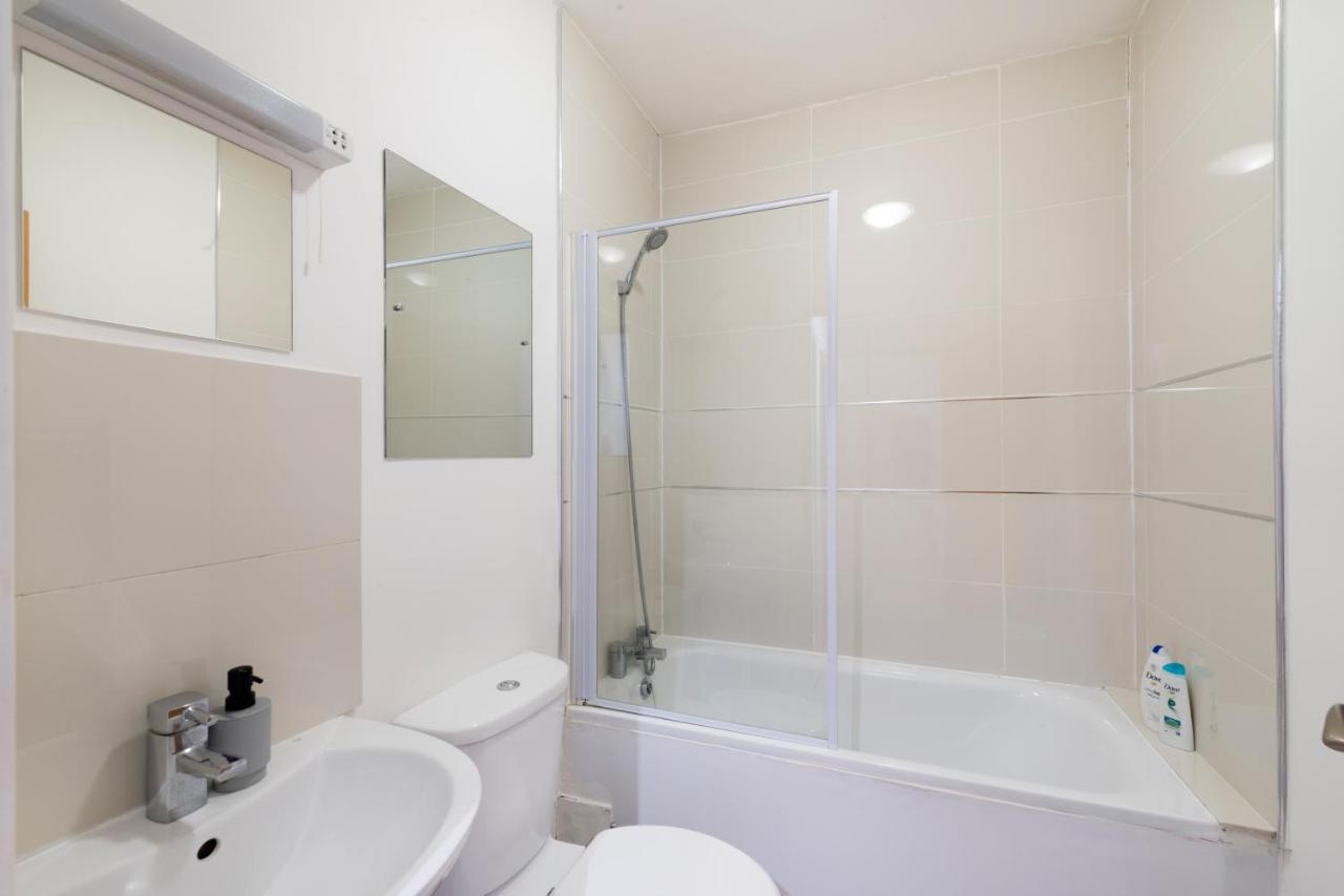 Apartments In Brixton Next Door To Brockwell Park London Bagian luar foto